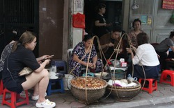 Món bún ốc nguội giải nhiệt mùa hè ở Hà Nội