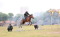 Bộ Công an lấy ý kiến nhân dân việc khen thưởng 7 đơn vị của Cảnh sát cơ động