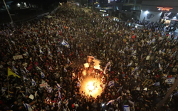 100.000 người Israel giận dữ biểu tình phản đối Thủ tướng Netanyahu và chính phủ