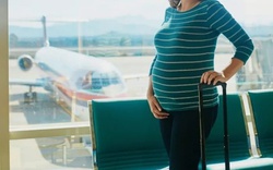 Giận chồng, người phụ nữ mang thai 30 tuần đặt vé máy bay đi "chữa lành" rồi ân hận