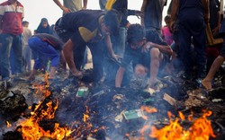 Clip: Israel không kích khu vực an toàn của Rafah