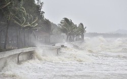 Vùng áp thấp trên Biển Đông đang mạnh lên, liệu có ảnh hưởng đến đất liền nước ta?