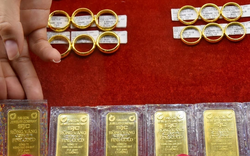 Cập nhật giá vàng hôm nay 31/5: Vàng SJC rơi "thẳng đứng", chạm mốc 87 triệu đồng/lượng