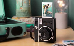 Instax Mini 40: Hơn cả một chiếc máy ảnh, là tuyên ngôn thời trang cá tính