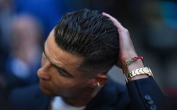Ronaldo đeo bùa may mắn đến Đức