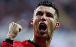 “Tịt ngòi” trước CH Czech, Ronaldo vẫn lập siêu kỷ lục