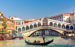 Venice phát "lệnh cấm", đối phó với quá tải du lịch