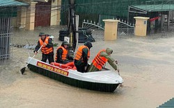 Ngập sâu trong biển nước, Uông Bí phá cống, dải phân cách để tiêu thoát nước