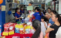 Bán buôn và bán lẻ trong kỷ nguyên số: Thương mại điện tử xuyên biên giới đe dọa và 3 bài toán khó  