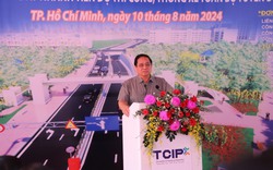 Thủ tướng Phạm Minh Chính: “Tôi rất xúc động khi thấy thông xe đường hầm”