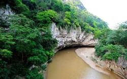 Dòng sông dài 325km chảy từ Lào qua Thanh Hóa, dưới đáy là ngôi mộ bí ẩn của Hoàng Thái hậu nhà Hậu Lê