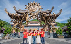 Sun World Ba Na Hills rực rỡ cờ đỏ sao vàng mừng Quốc khánh 2/9