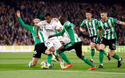 Real Madrid vs Real Betis (2h30 ngày 2/9): ĐKVĐ lại bước hụt?