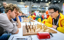 Lê Quang Liêm dùng Hậu đổi bộ ba Xe Tượng Mã của Magnus Carlsen và cái kết!