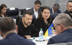 Chủ tịch Hạ viện Mỹ yêu cầu ông Zelensky khẩn cấp sa thải đại sứ Ukraine