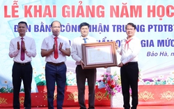 Bí thư Tỉnh uỷ Lào Cai dự lễ khai giảng năm học mới tại Bảo Yên