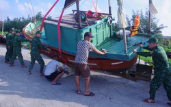 Khẩn cấp: Nhanh chóng kêu gọi tàu thuyền vào neo đậu nơi an toàn, di chuyển ra khỏi khu vực bão số 3 quét qua