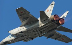 'Quái vật tốc độ' MiG-31BM hiện đại bắt đầu săn đuổi F-16 'bất khả xâm phạm' ở Ukraine