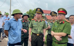 Giám đốc Công an Phú Thọ: Đêm nay sẽ trích xuất camera để xác định phương tiện trên cầu Phong Châu