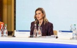 Phương Tây báo động vì một hành động của vợ ông Zelensky
