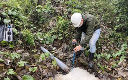 Ngành chức năng Quảng Trị tổng kiểm tra 2 trang trại nuôi lợn đầu nguồn khe Rào Trường, lấy mẫu nước thải