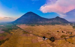 Vì sao ví TP này ở Tây Ninh như một cậu bé nằm giữa thảo nguyên xanh, gối đầu lên chân núi Bà?