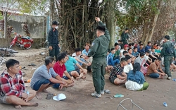 TIN NÓNG 24 GIỜ QUA: Phá sòng bạc "khủng" ngày mùng 2 Tết; ô tô lao xuống sông khiến 7 người chết