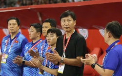 Tin sáng (11/2): HLV Kim Sang-sik "đau đầu" vì V.League dùng toàn... tiền vệ nội