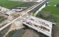 Toàn cảnh dự án đường trị giá 600 tỷ đồng, kỳ vọng thúc đẩy phát triển kinh tế - xã hội ở Hòa Bình