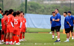 HLV Cristiano Roland tiết lộ lý do tái hợp U17 Việt Nam