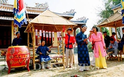  Cười nghiêng ngả hô con bài &#34;Tứ cẳng&#34;, &#34;Chín cu&#34;!