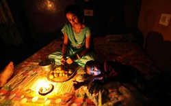 Ấn Độ: Vợ chồng quyết ly hôn vì bị... cắt điện