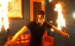 Tròn mắt xem màn côn lửa siêu hạng của "phù thủy" cocktail Duy Khánh