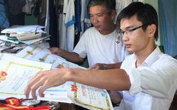 Cậu học trò miền núi đỗ thủ khoa 2 trường đại học
