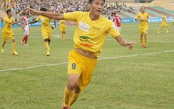 Hồng Quân &#34;nhả đạn&#34;, Thanh Hóa hạ gục V.Ninh Bình