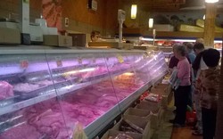 Phóng viên Dân Việt khảo sát giá thịt gà ở Mỹ