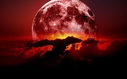 Ngắm "trăng máu" thắp sáng trời đêm trong nguyệt thực dài nhất thế kỷ