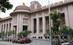 Vì sao Ngân hàng Nhà nước "bật đèn vàng" việc cho vay cầm cố sổ tiết kiệm?