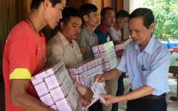 Thanh Hóa: T.Ư Hội NDVN tặng quà đồng bào bị lũ quét ở Quan Sơn