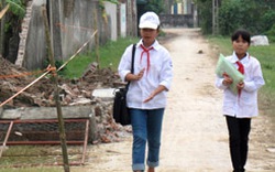 Thái Bình:  Sập tường rào, 3 học sinh thương vong