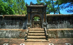 Lăng mộ &#34;khuất nẻo&#34; của ông hoàng yểu mệnh bậc nhất sử Việt