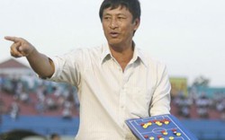HLV Cần Thơ nói gì về khoản thưởng 3 tỷ đồng từ bầu Hiển?