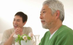 Cổ vũ đội tuyển Việt Nam, con rể khiến bố vợ tức "cành họng"