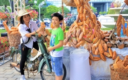 Viết tiếp câu chuyện ẩm thực Nha Trang bằng bánh mì