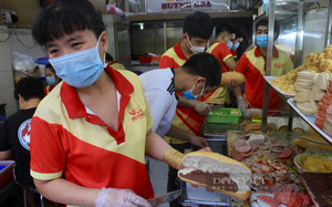 Khi baguette Pháp đến Sài Gòn, người Việt đã biến tấu thành bánh mì thế nào để quốc tế hết lời khen ngợi?