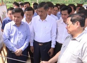 Video: Thủ tướng Phạm Minh Chính thị sát dự án cao tốc Hòa Bình - Mộc Châu