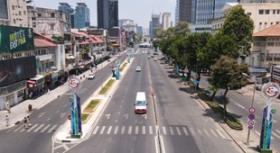 Vì sao phải lắp mái che trên đường Lê Lợi?