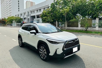 Toyota Corolla Cross xuống giá khó tin dù mới mua 2 tháng
