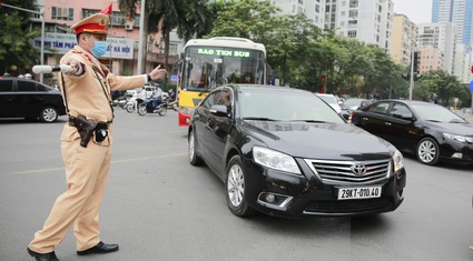 Giao thông Hà Nội thông thoáng bất ngờ trong ngày đầu đi làm sau kỳ nghỉ Tết Nguyên đán