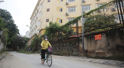 Sau phản ánh của Dân Việt, bãi rác ẩn chứa hàng trăm bơm kim tiêm tại Hà Nội đã được dọn sạch